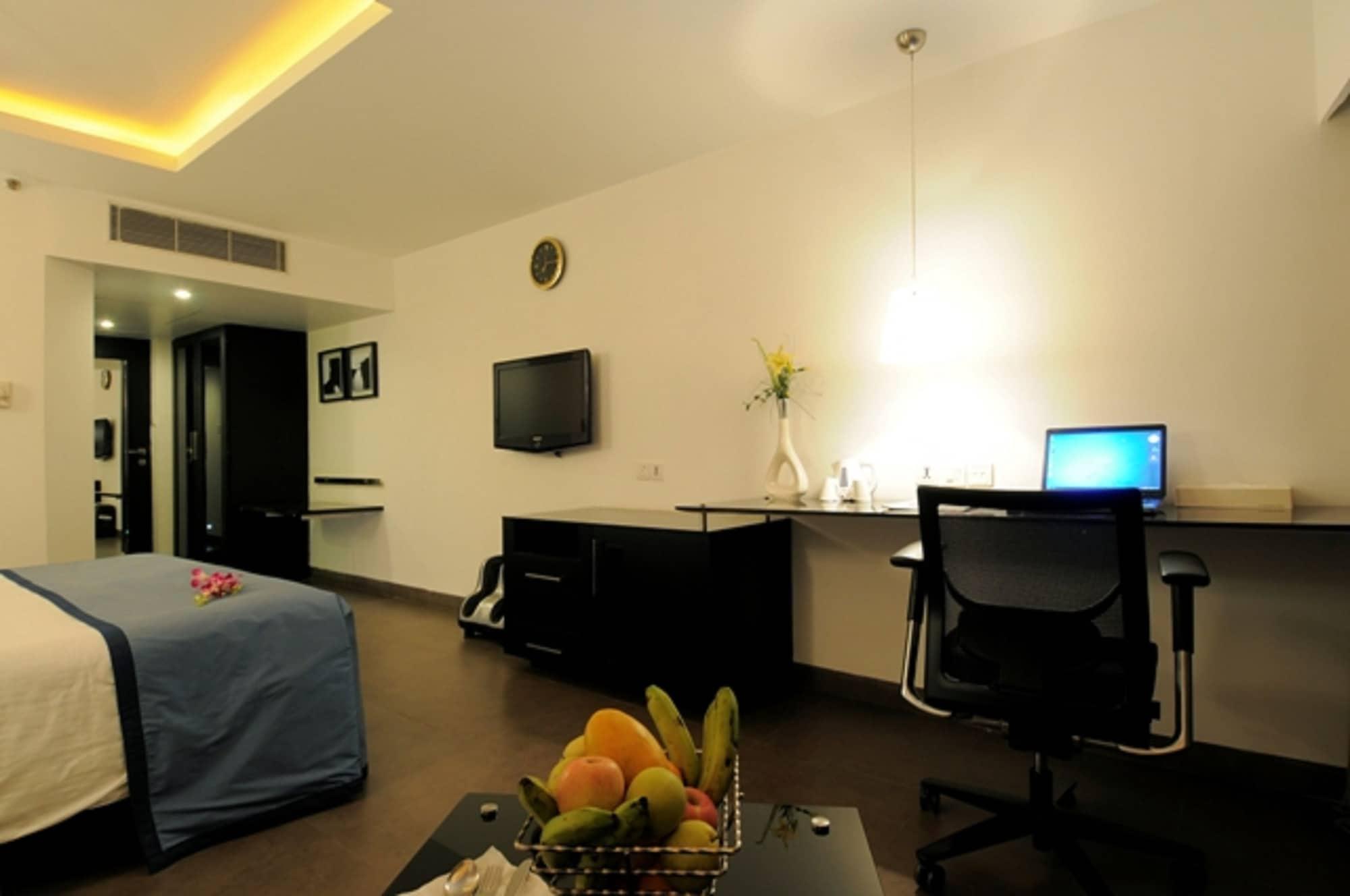 The Central Court 3* Hyderabad
