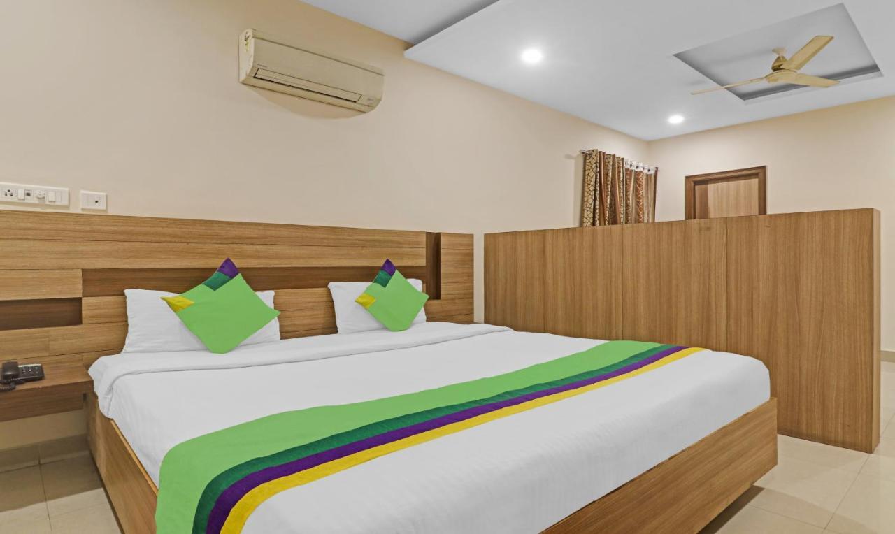 Hotel Treebo Pride Botanica 3*