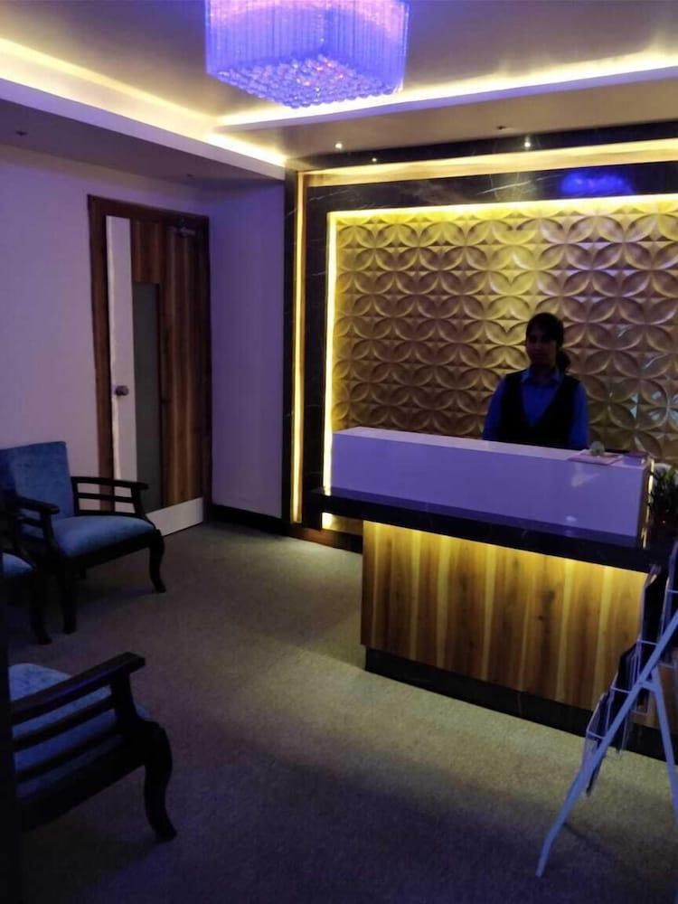Hotel Manasarovar - The Fern 4*