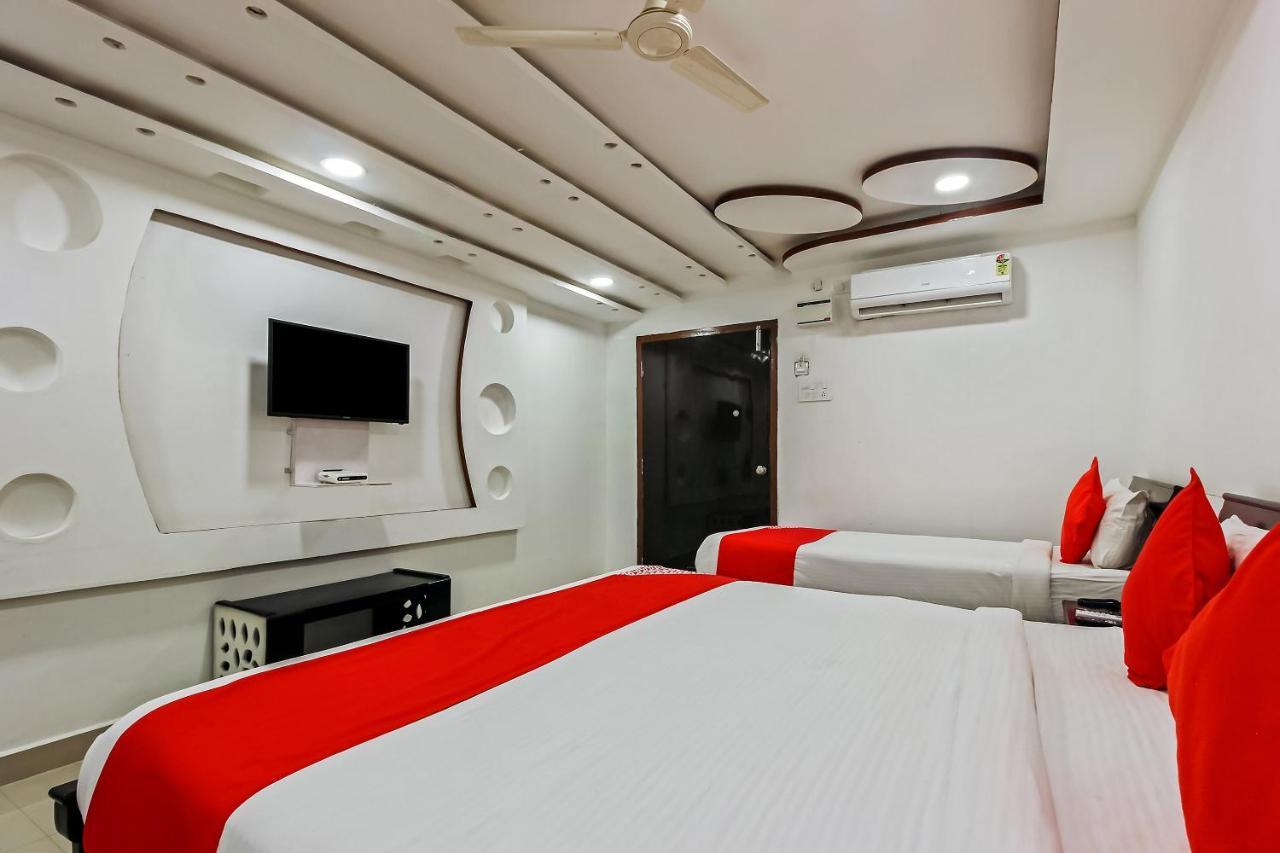 Hotel Oyo 13062 Kamala Residency-inn 3*