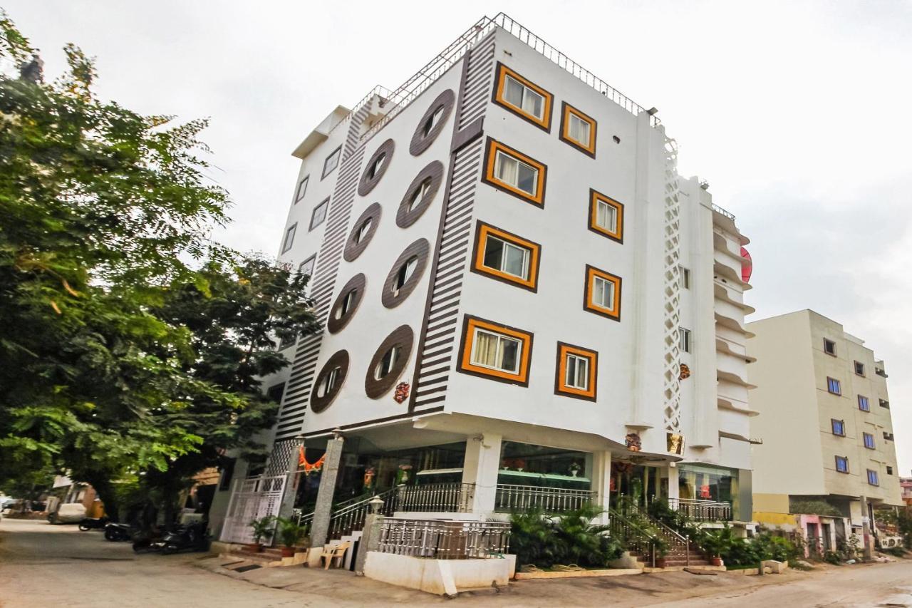 Oyo 13062 Kamala Residency-inn Hotel