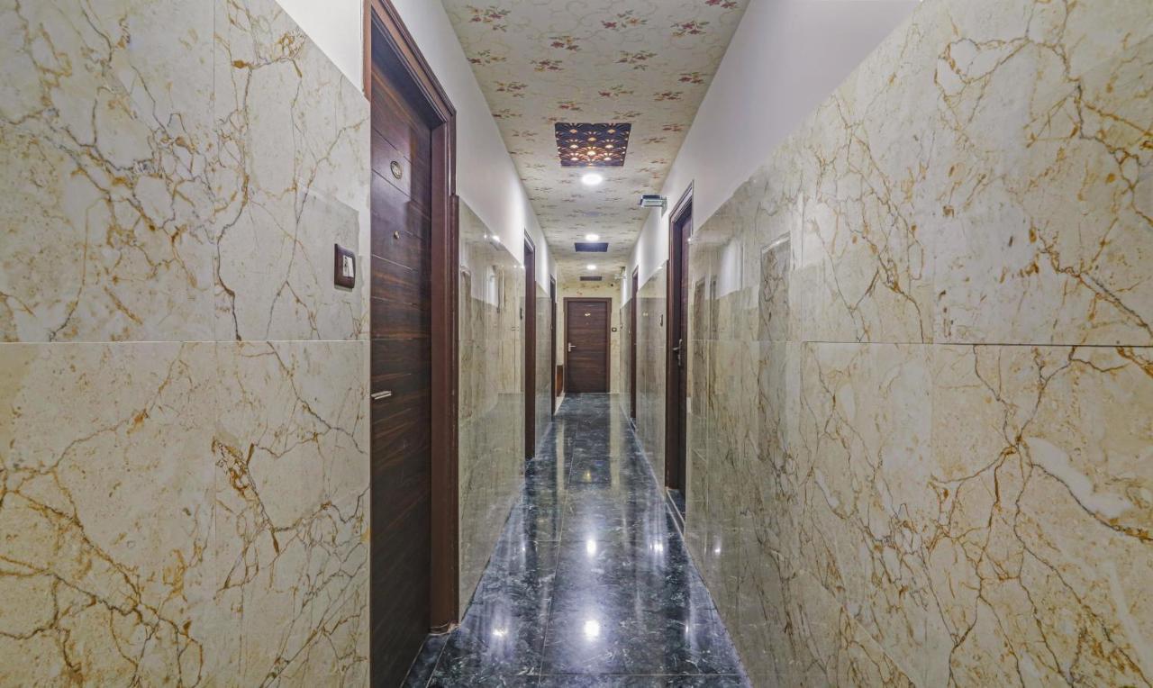 Hotel Itsy J A Royal Manikonda