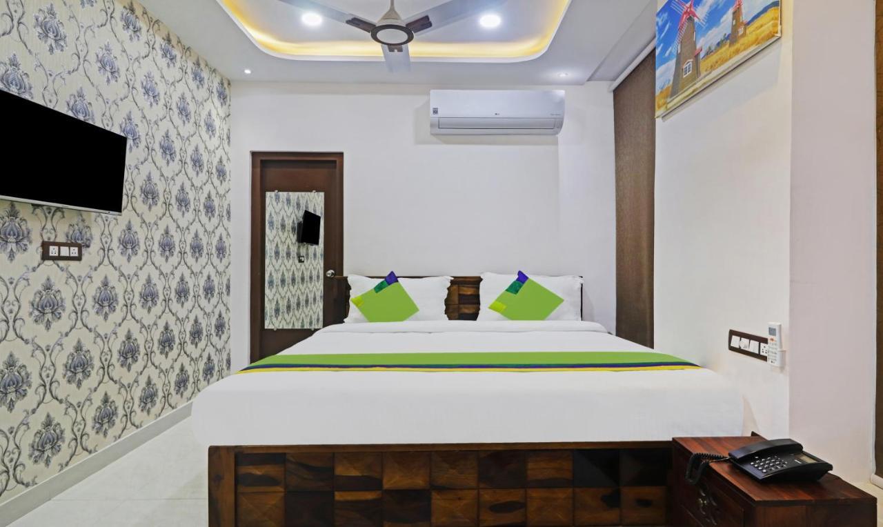 Itsy J A Royal Manikonda Hyderabad