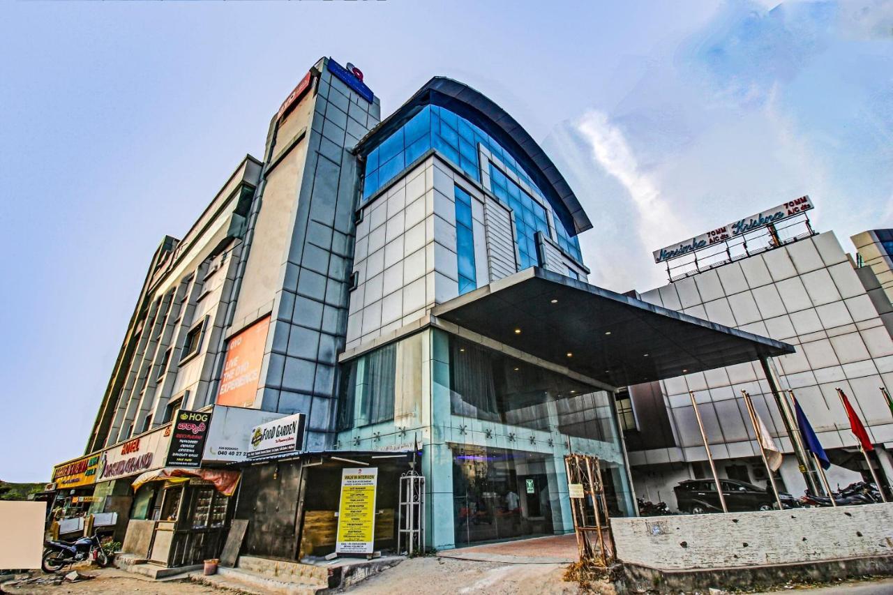 Hotel Oyo Townhouse 707 Grand Krishna