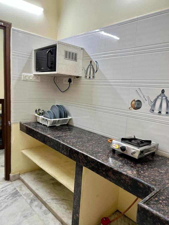 To Explore Food, History & Shopping Hyderabad