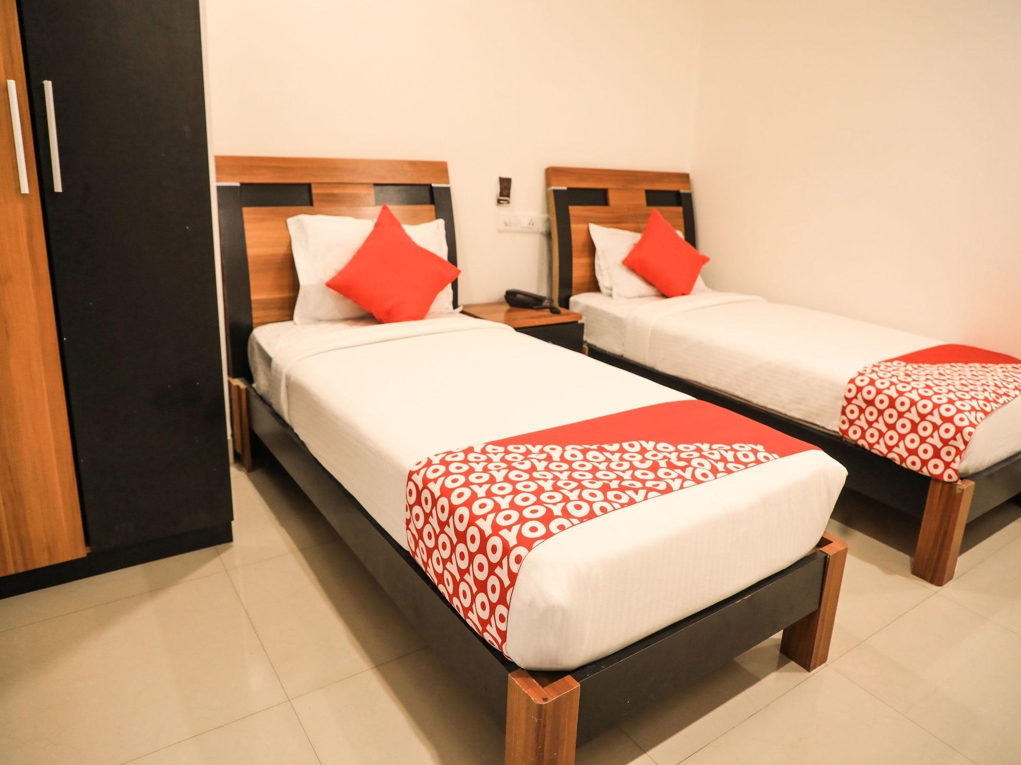 Hotel Oyo Flagship 11310 Sri Tulasi Residency Near Birla Mandir Hyderabad