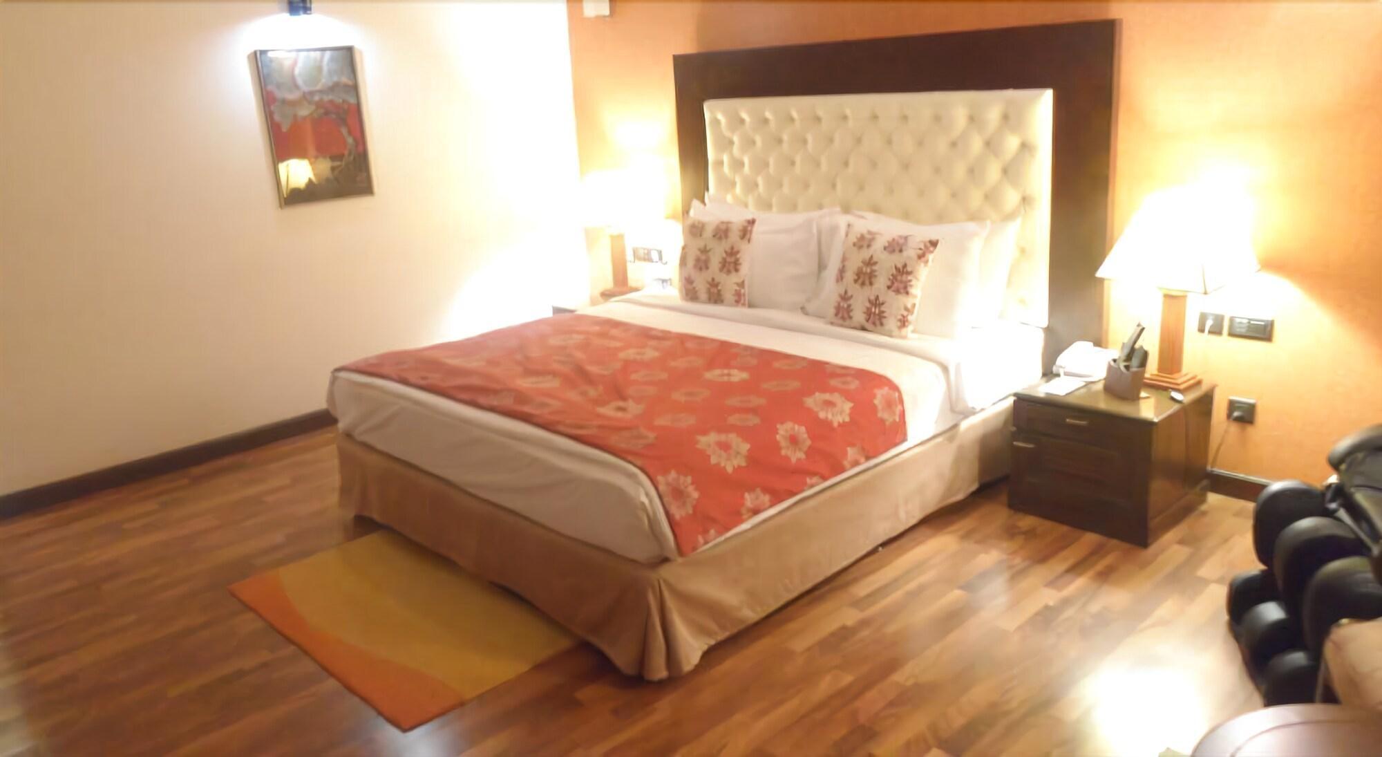 Hotel Fortune Park Vallabha