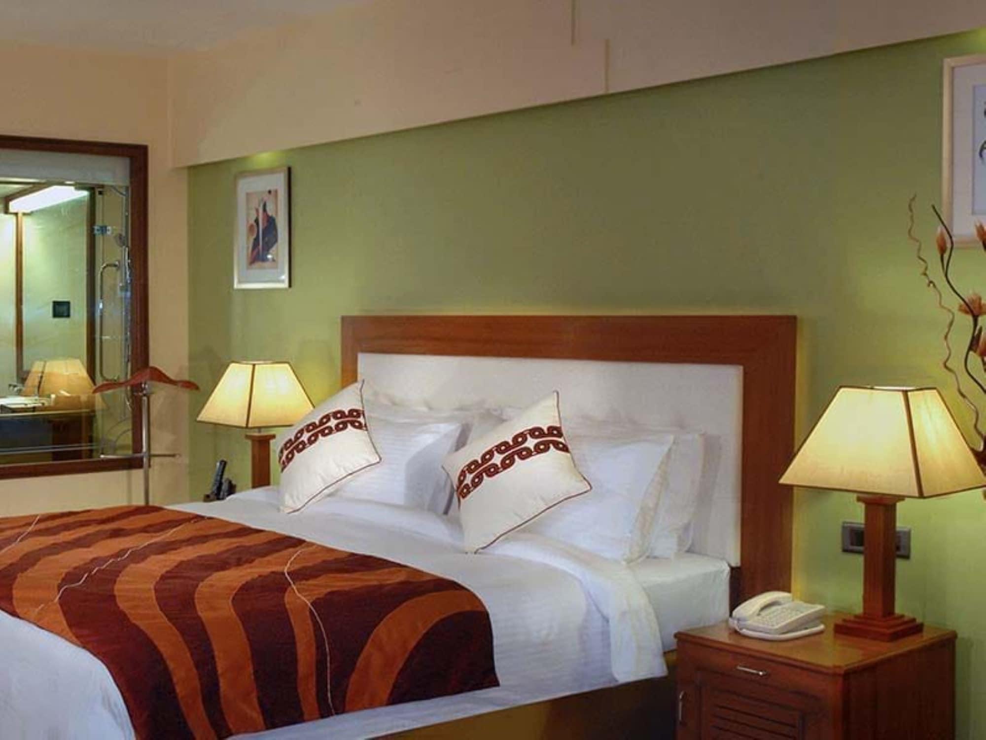Fortune Park Vallabha Hotel