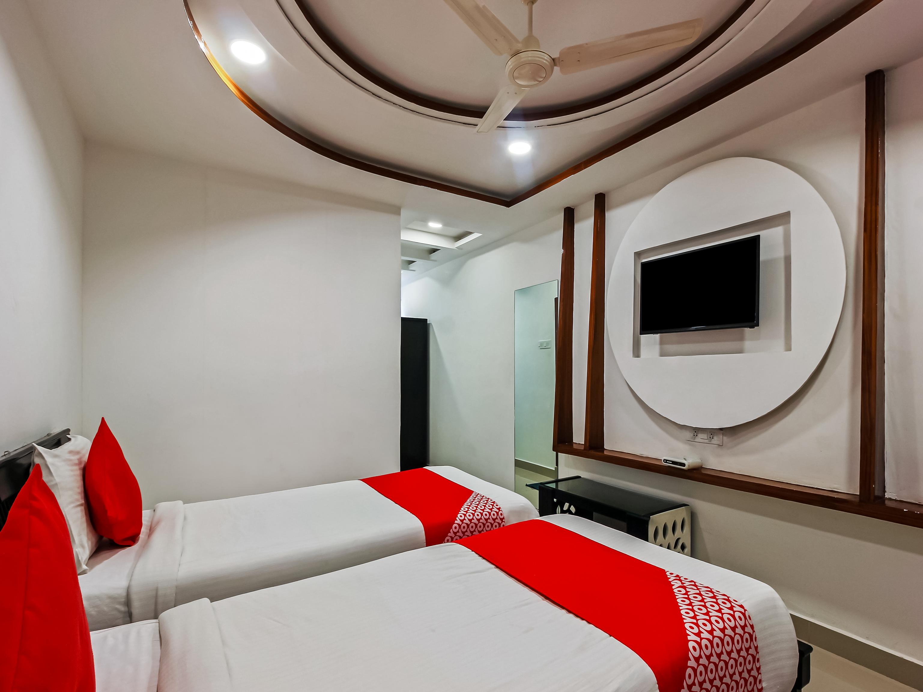 Hotel Oyo 13062 Kamala Residency-inn 3*