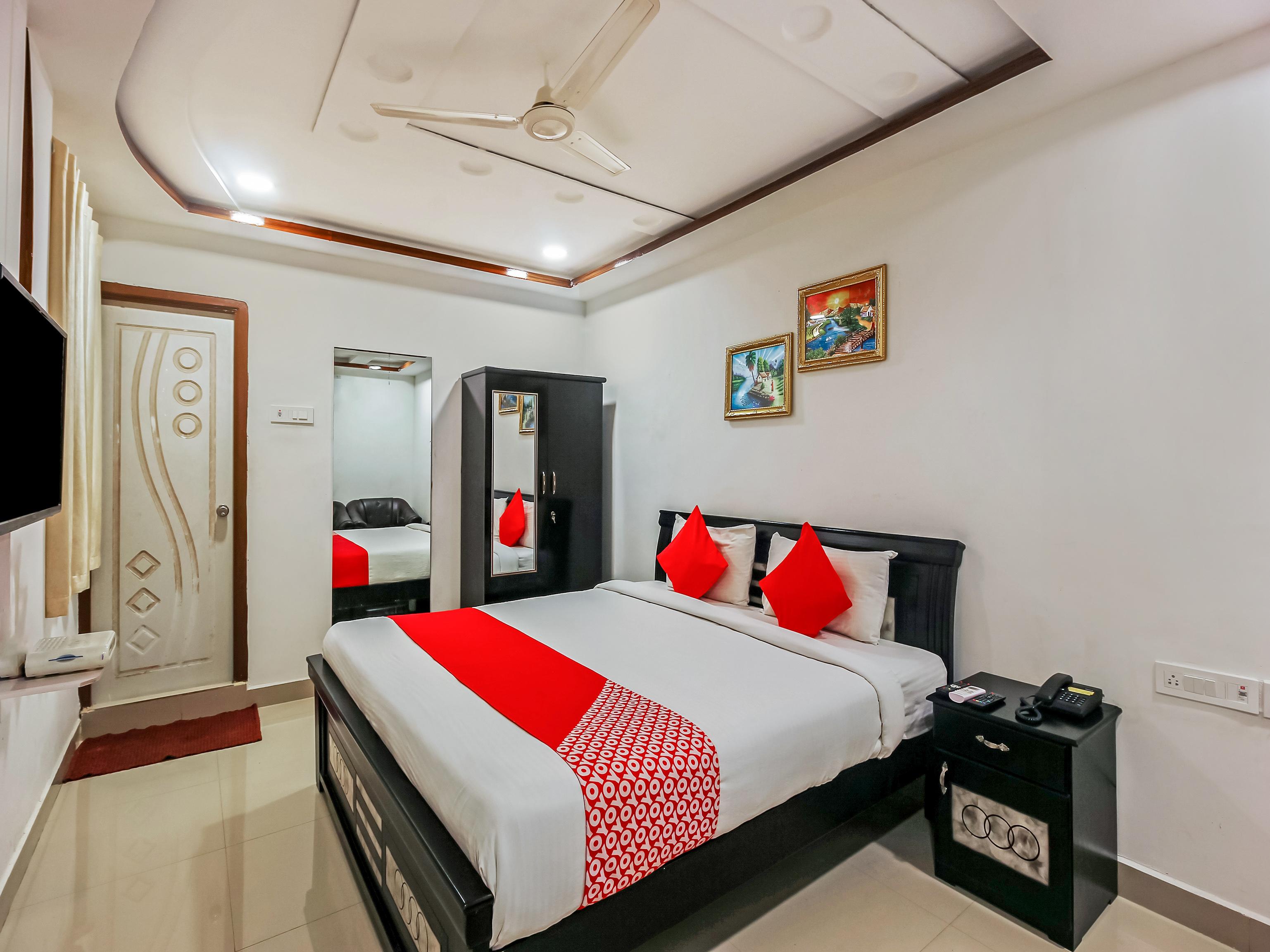 Oyo 13062 Kamala Residency-inn Hyderabad