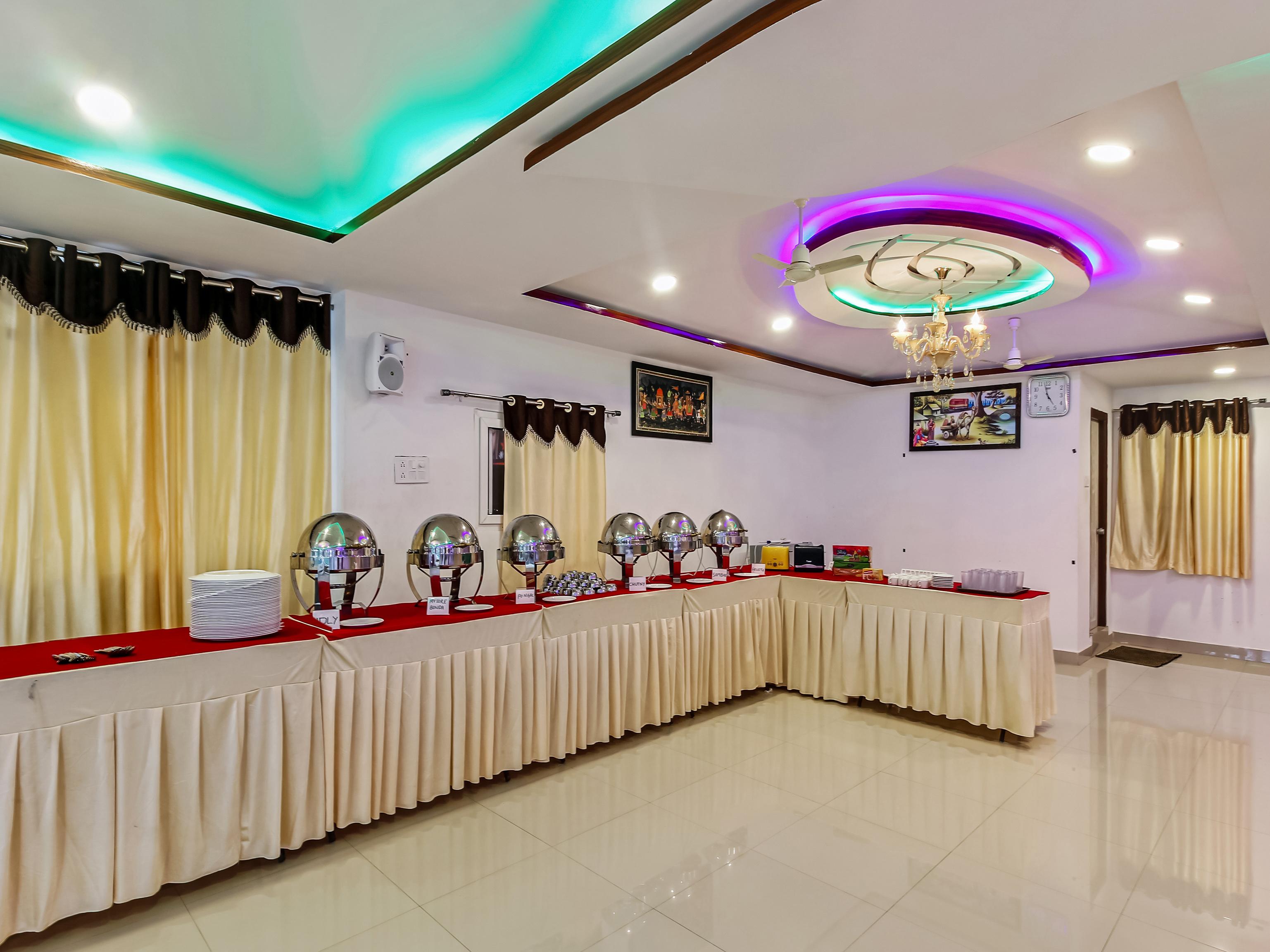 Oyo 13062 Kamala Residency-inn 3*