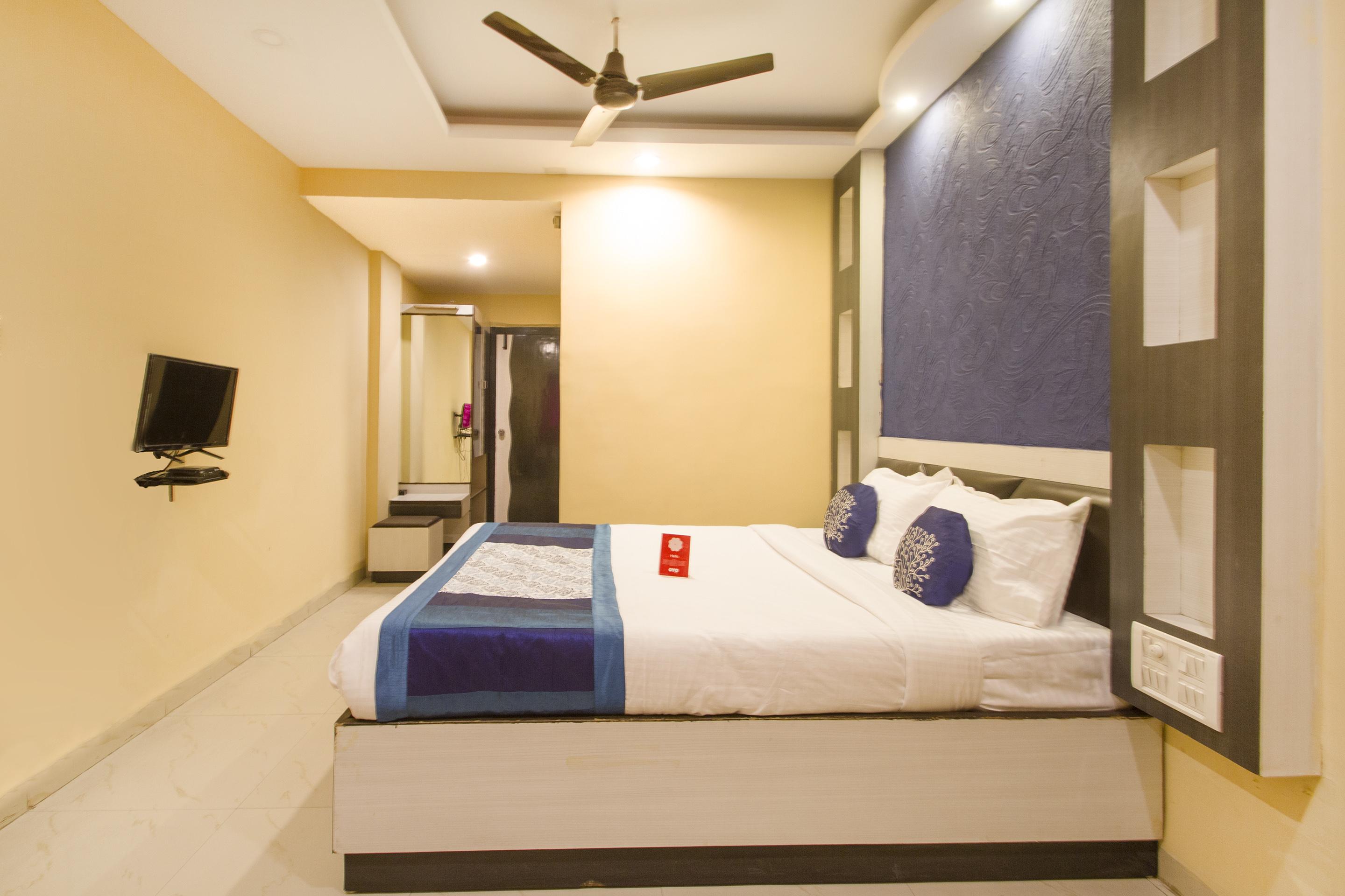 Hotel Super Oyo Capital O 11079 Prestige