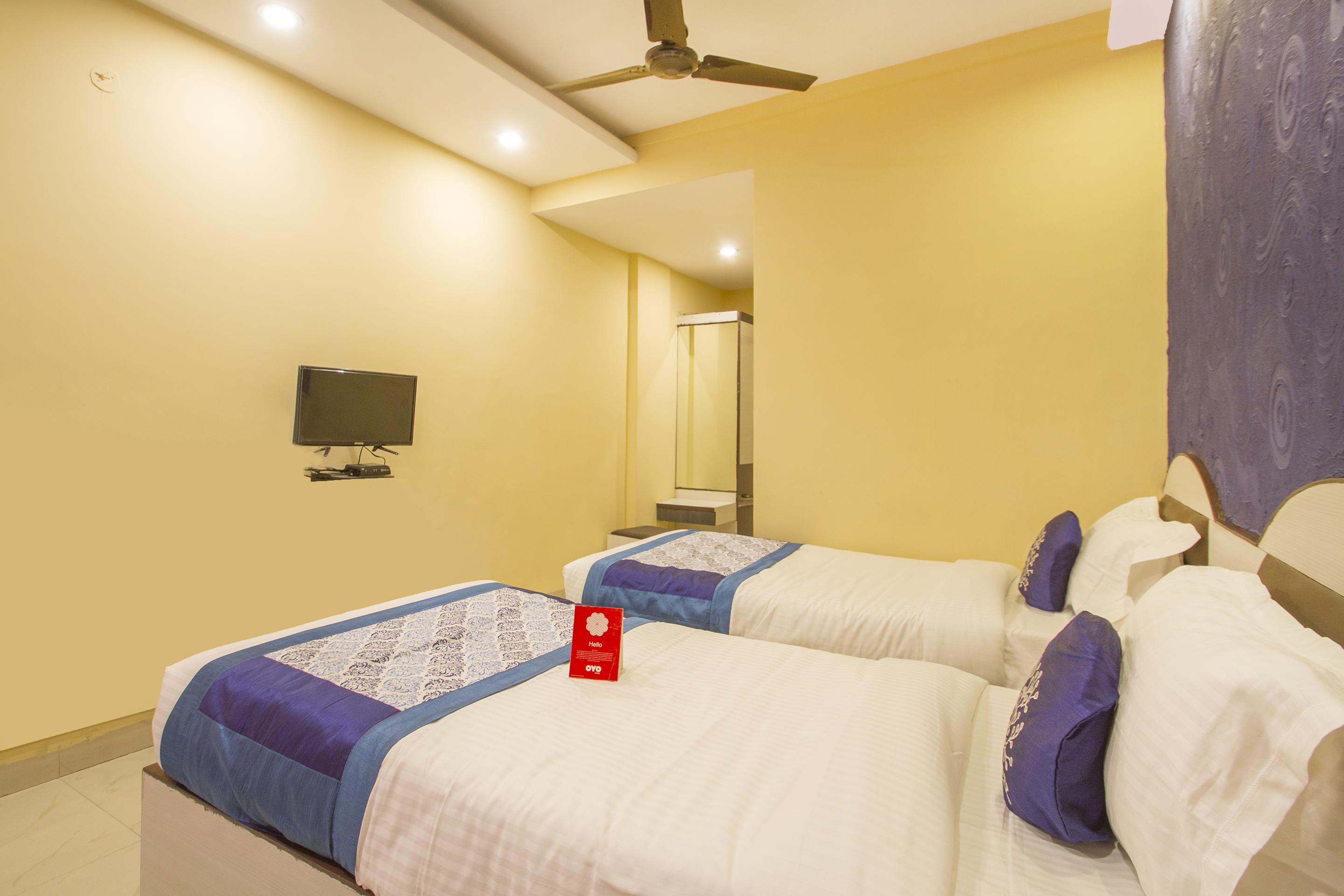 Super Oyo Capital O 11079 Prestige Hotel