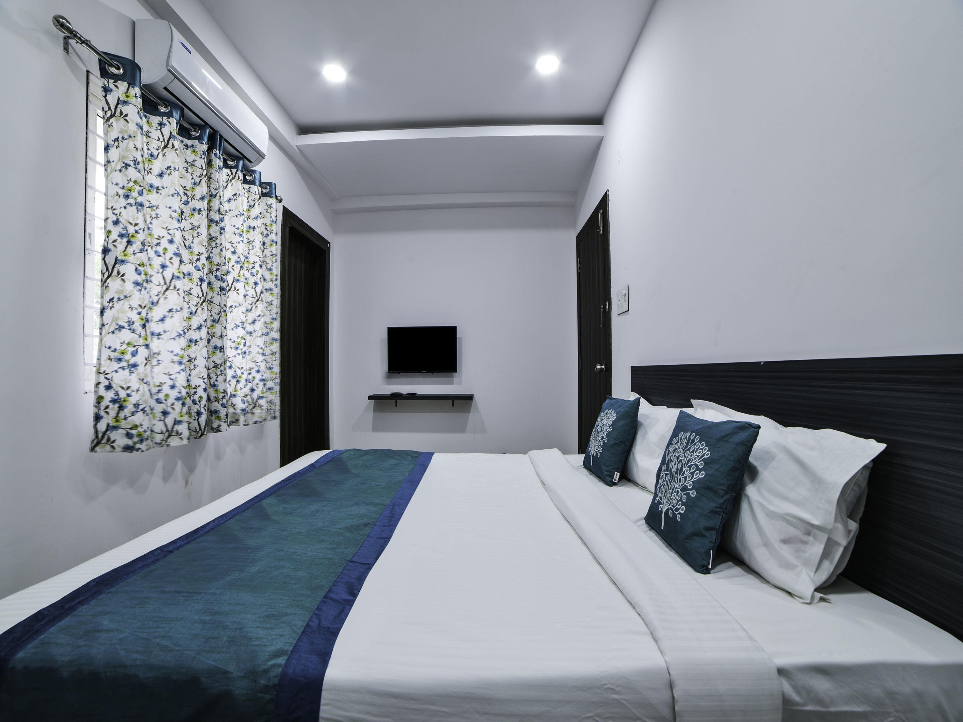 Oyo 16432 Sri Rama Hotel Hyderabad