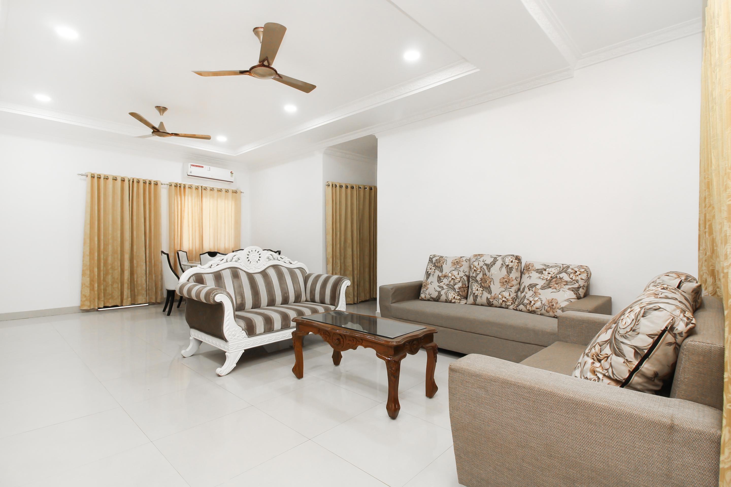Oyo 37499 Saba Service Hotel 2*