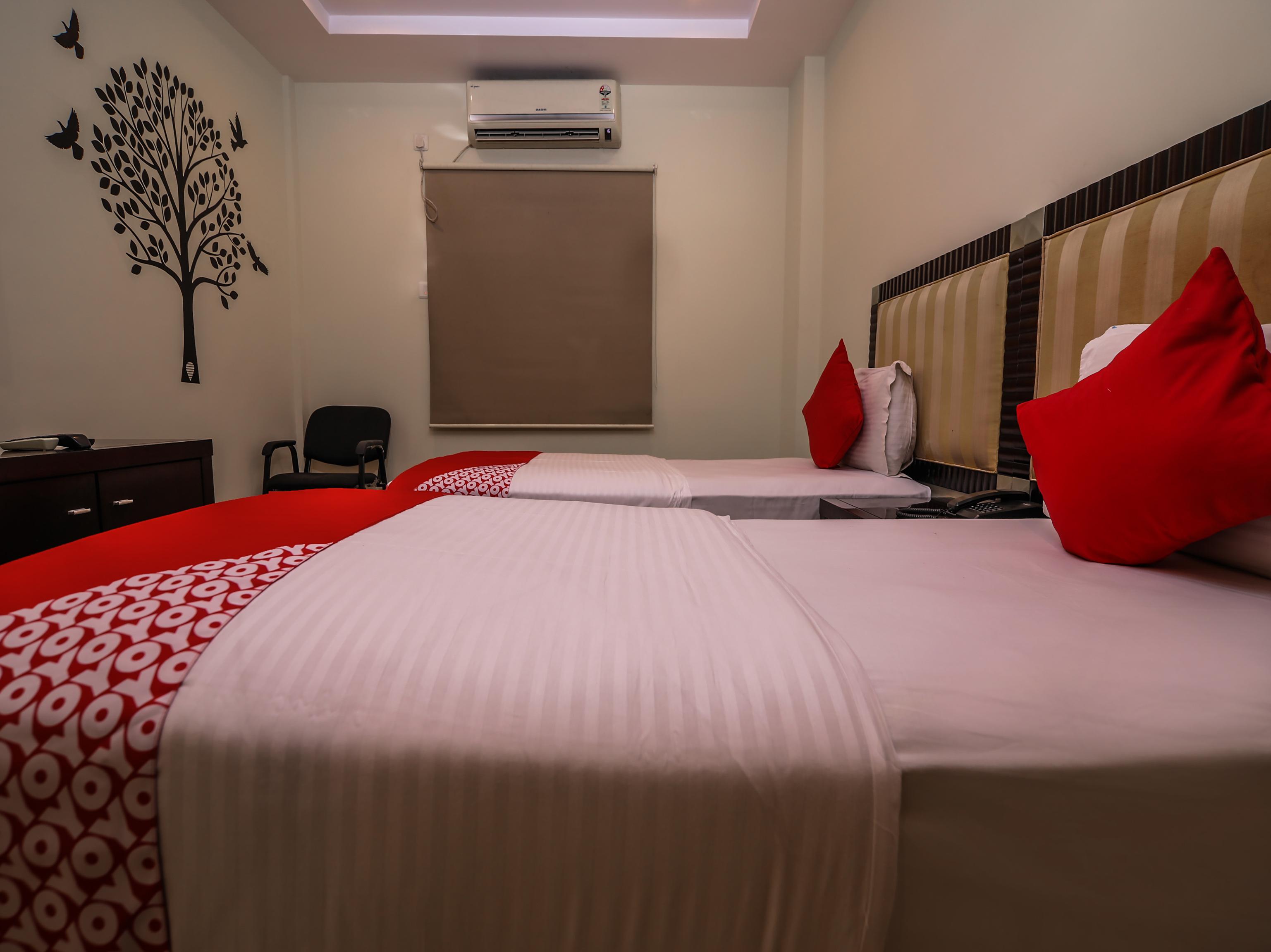 Oyo 588 Kmr Hospitality Services Hyderabad