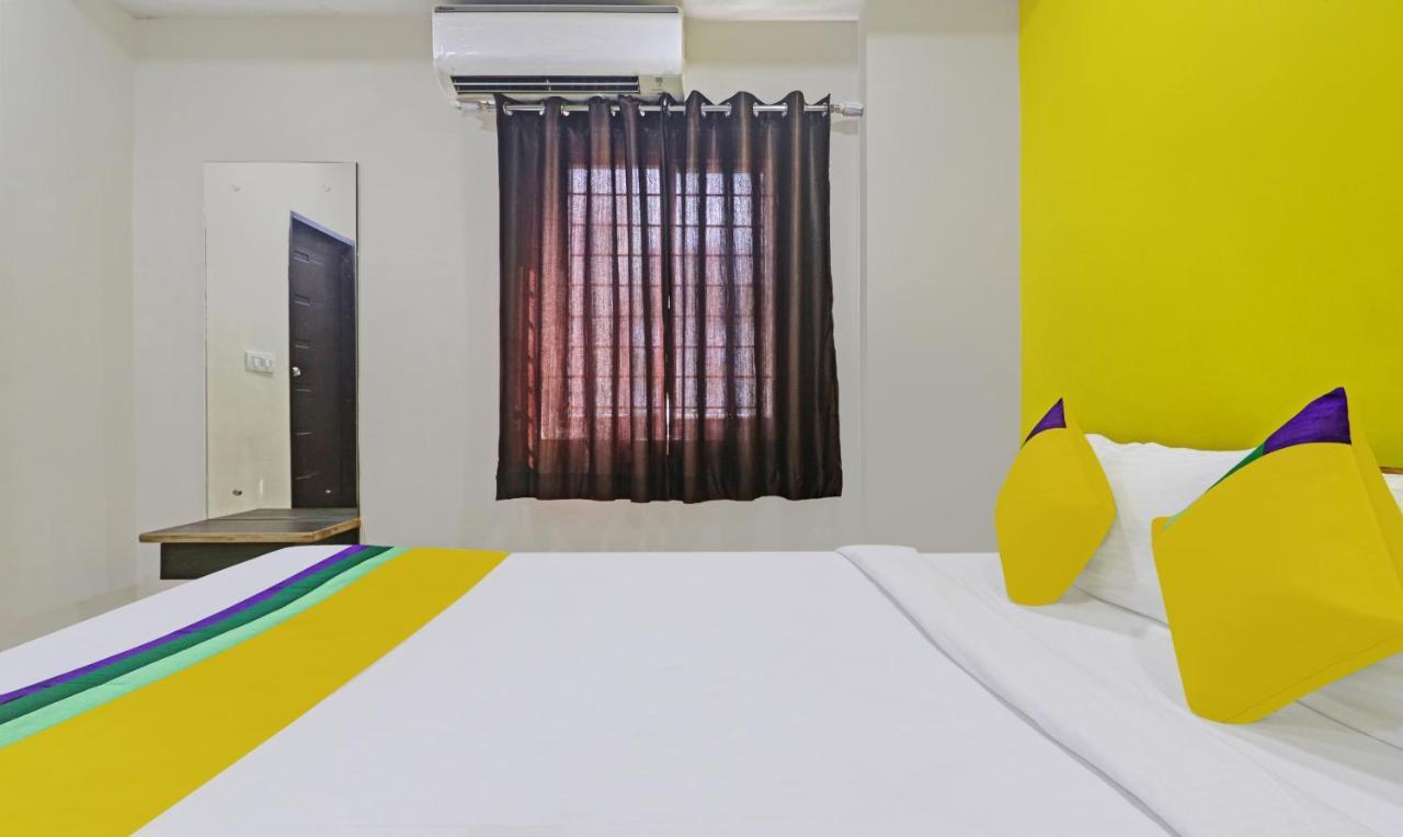 Hotel Super Collection O Kondapur Hyderabad Formerly Dunes Inn