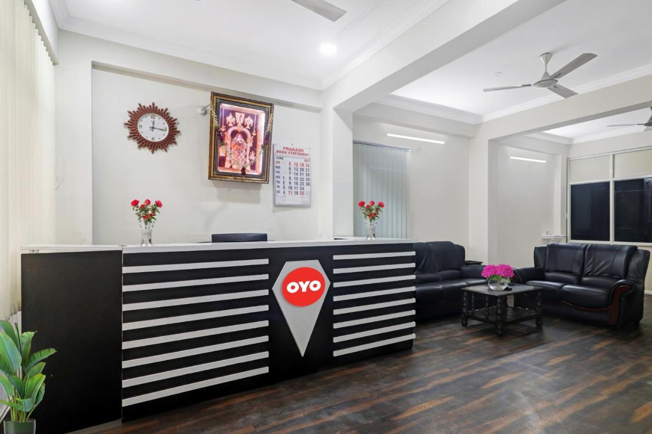 Hotel Oyo Vijay Laxmi Residency Near Erragadda Metro Station