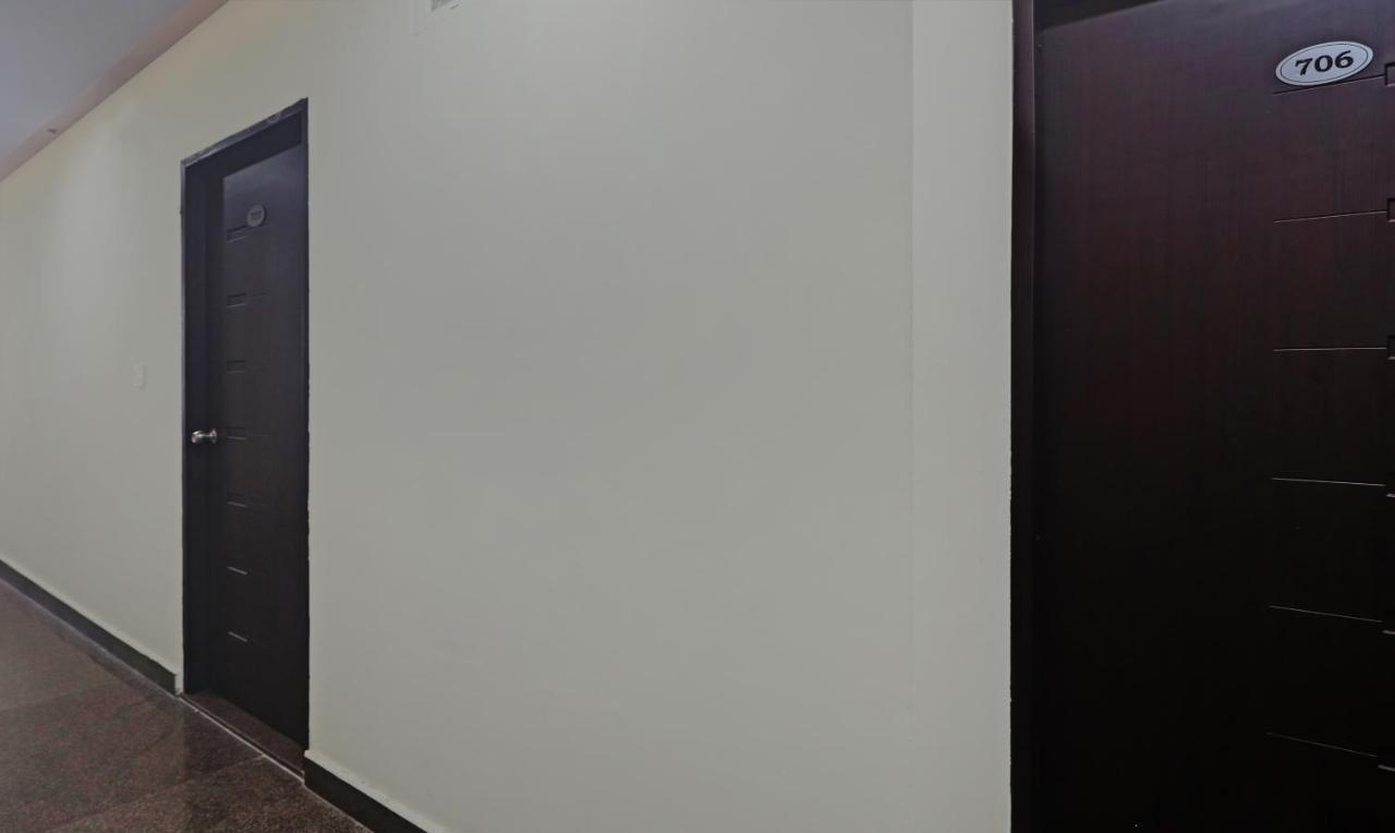 Super Collection O Kondapur Hyderabad Formerly Dunes Inn Hotel 3*