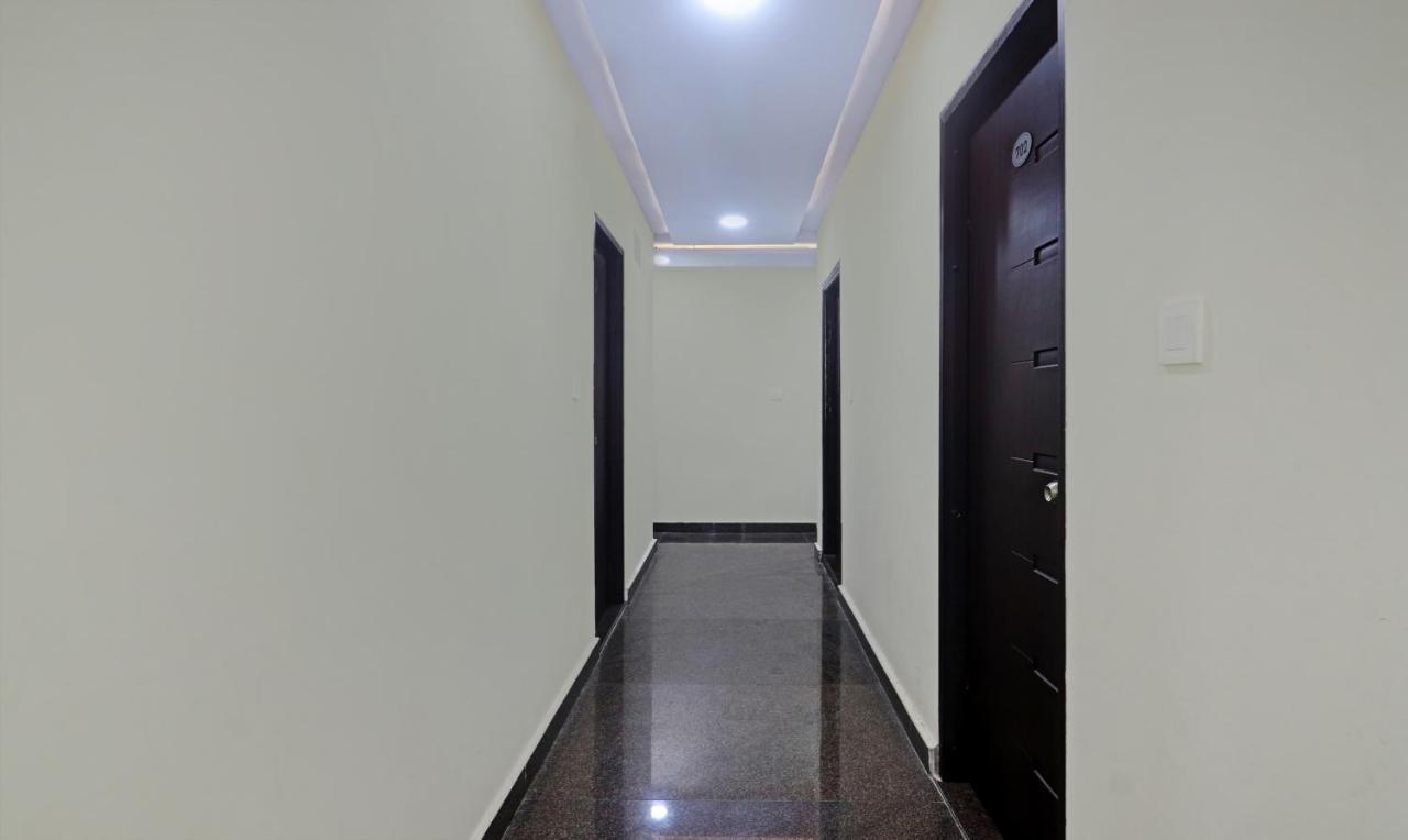 Super Collection O Kondapur Hyderabad Formerly Dunes Inn Hotel Kondapur (Telangana)
