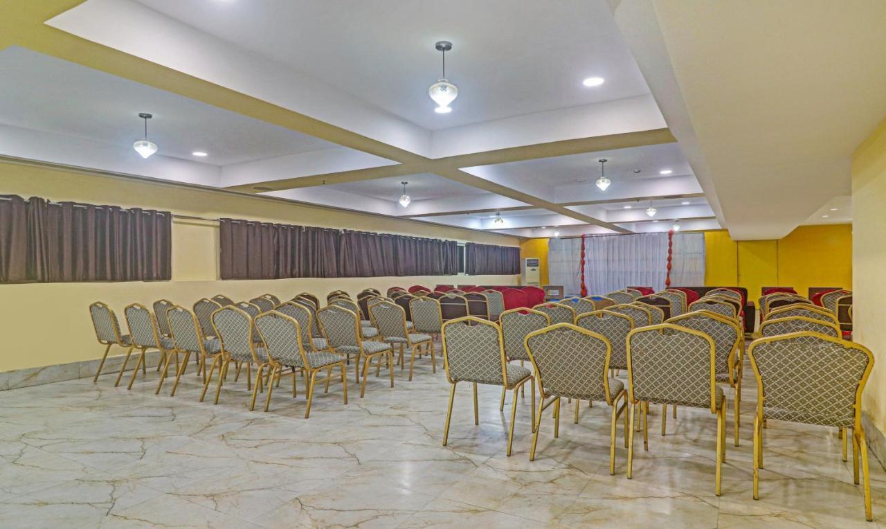 Hotel The Grand Plaza Hotel 3*