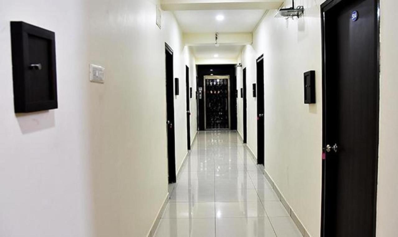 Fabhotel Eminent Suites 3* Hyderabad