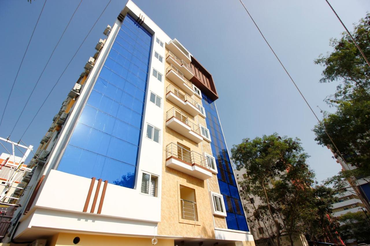 Oyo Hitech Tower Near Shilparamam Hyderabad