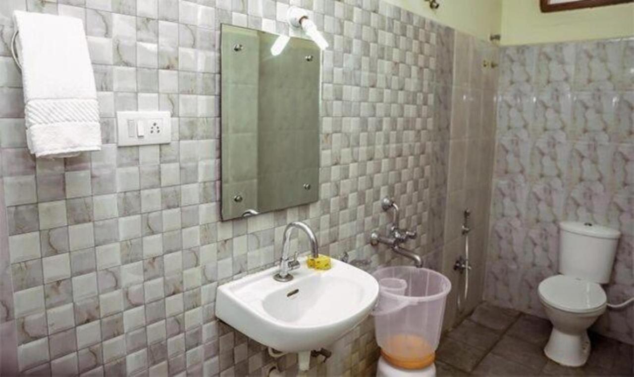Fabexpress Rk Hospitality Hotel