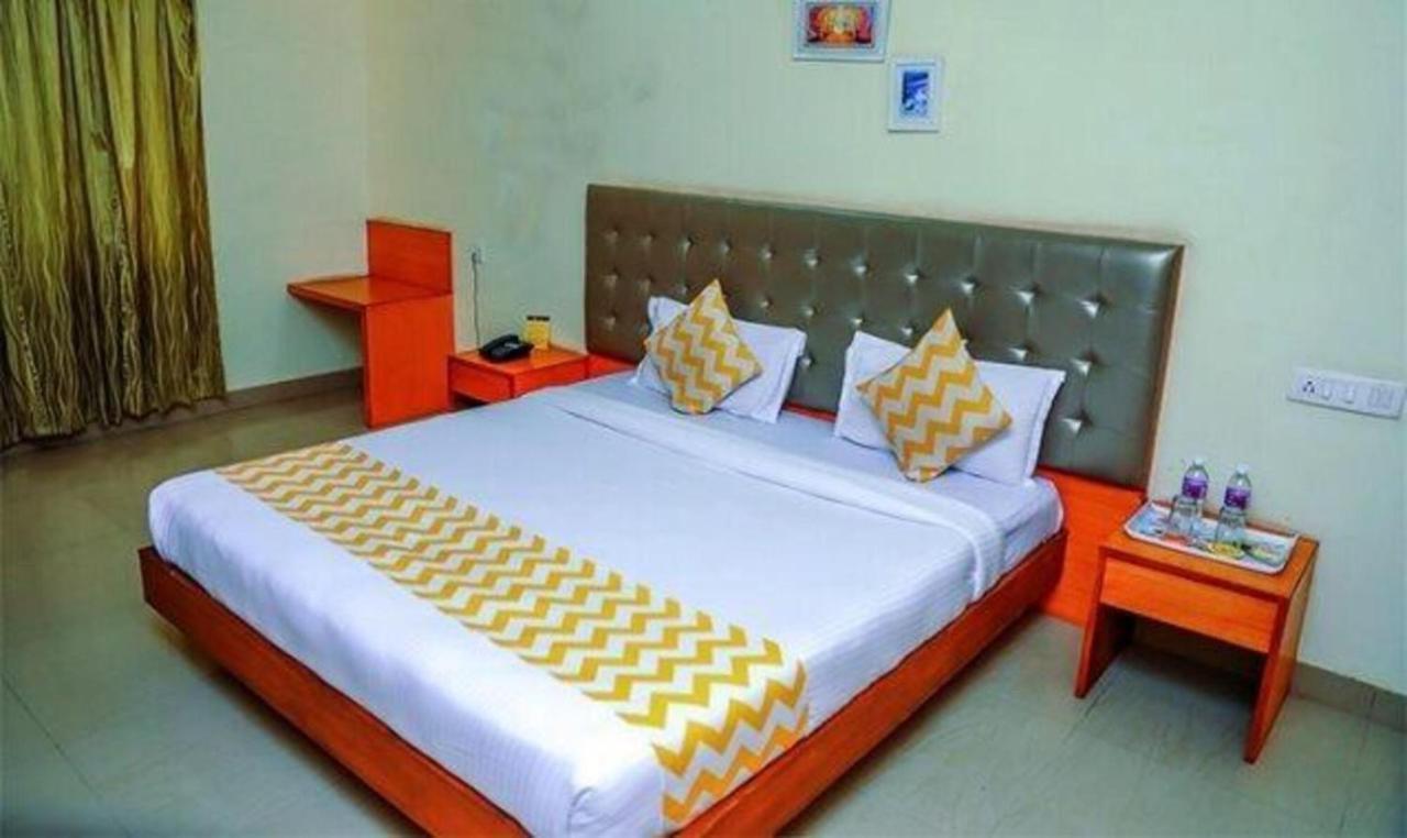 Fabexpress Rk Hospitality Hotel 3*
