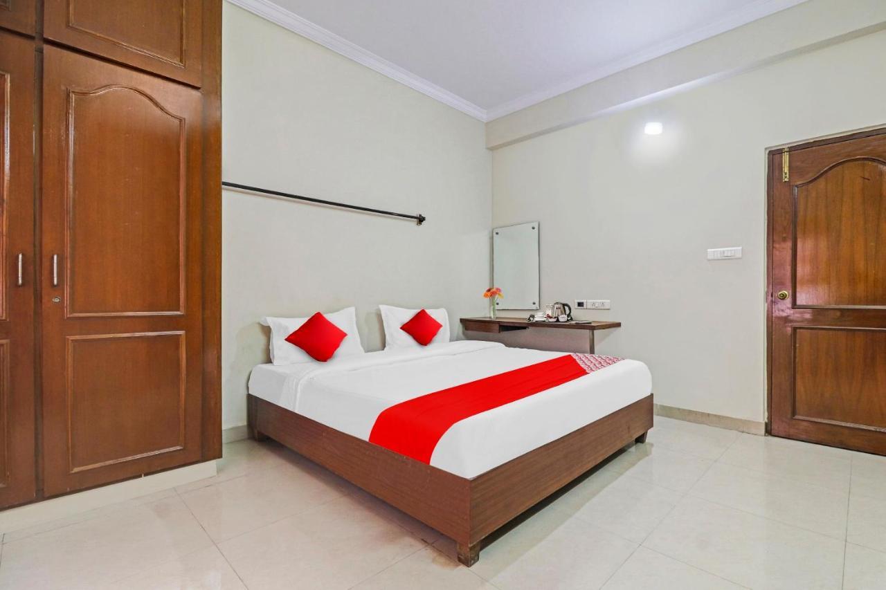 Oyo Altima Suites Near Ayyapa Society 3* Hyderabad