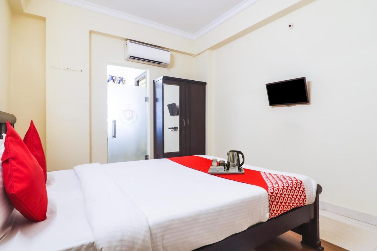 Hotel Oyo Hitech Tower Near Shilparamam