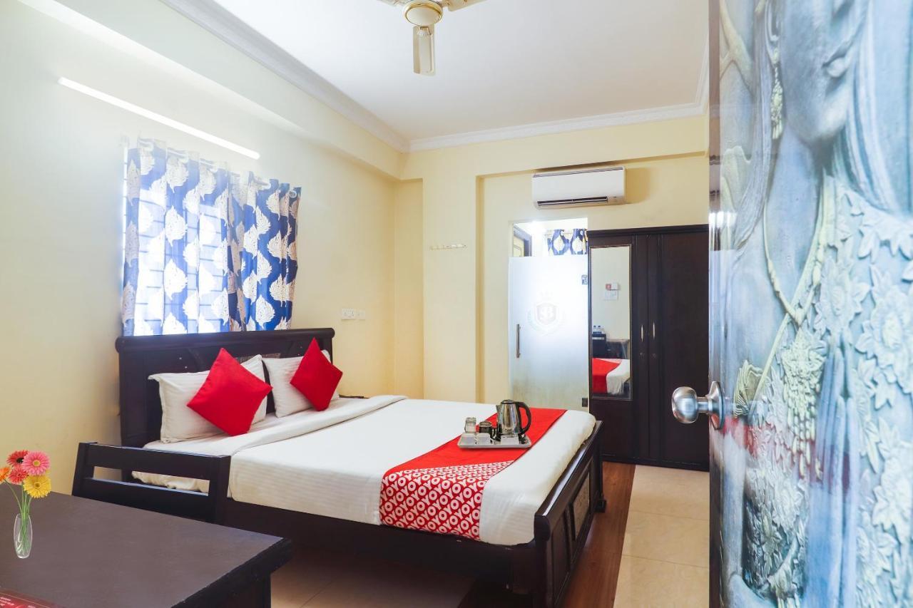 Oyo Hitech Tower Near Shilparamam Hotel Hyderabad