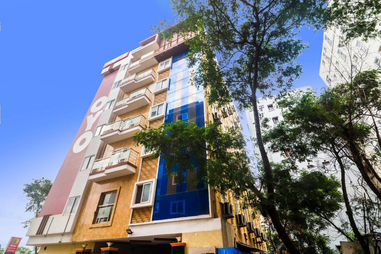 Hotel Oyo Hitech Tower Near Shilparamam Hyderabad
