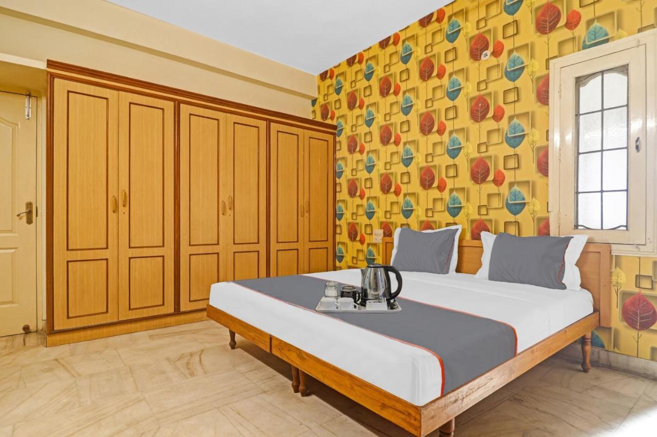 Hotel Capital O Samrat Palace Near Nampally Station Hyderabad