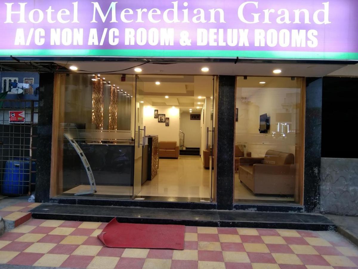 Hotel Oyo 83571 Meredian Grand 3*