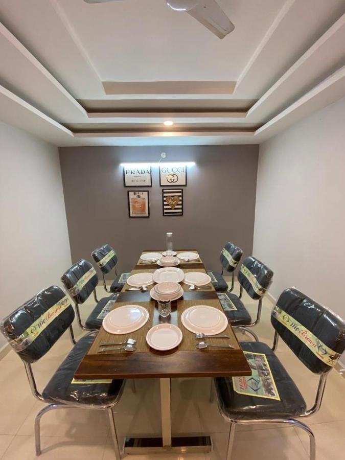 R.r Next Service Apartment *