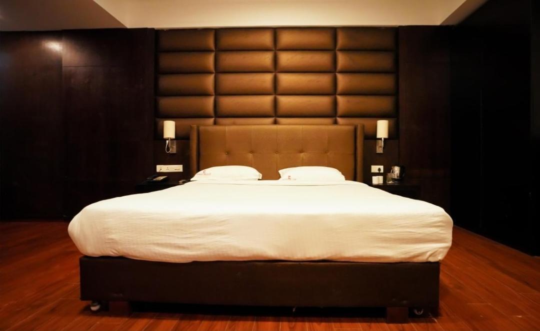 Hotel Grand Himayat