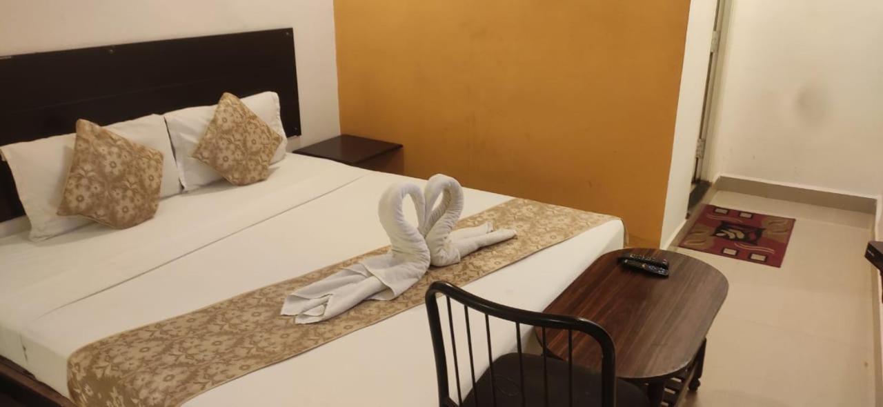 Hotel Oyo 83571 Meredian Grand Hyderabad