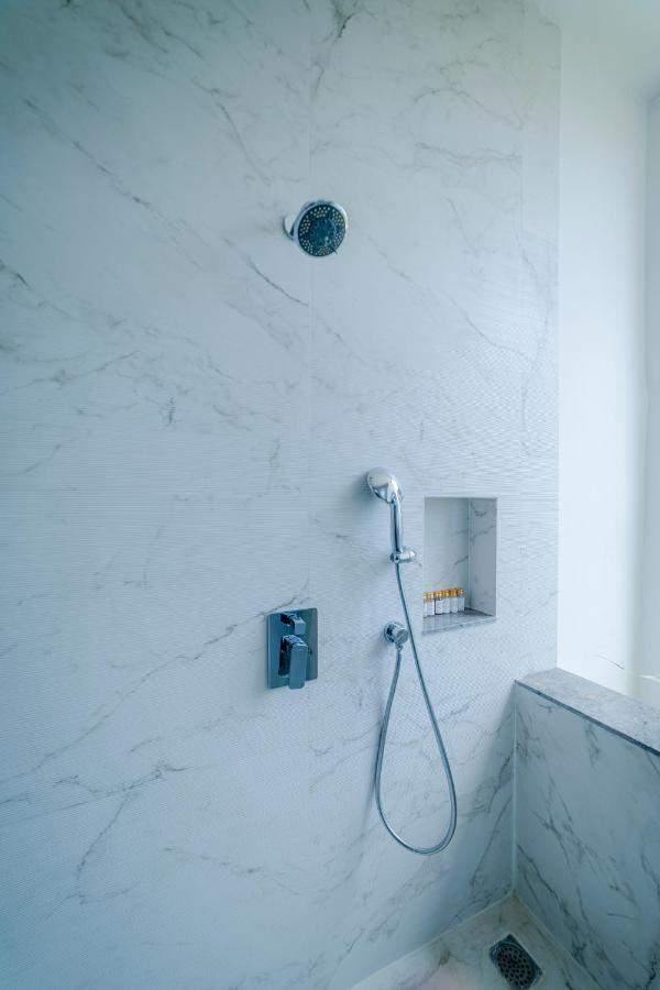 Ellaa Residences 5*