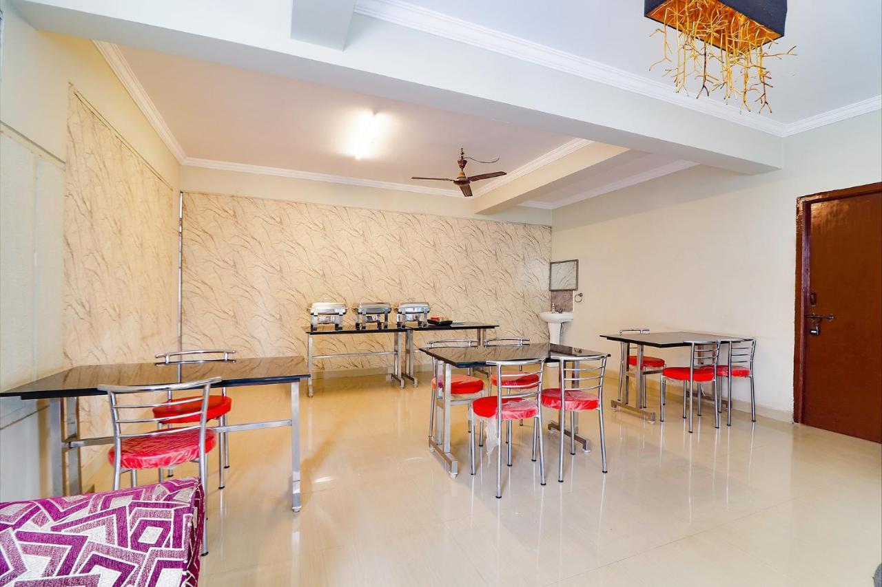 Hotel Fabhotel Srisai Hill View 3*