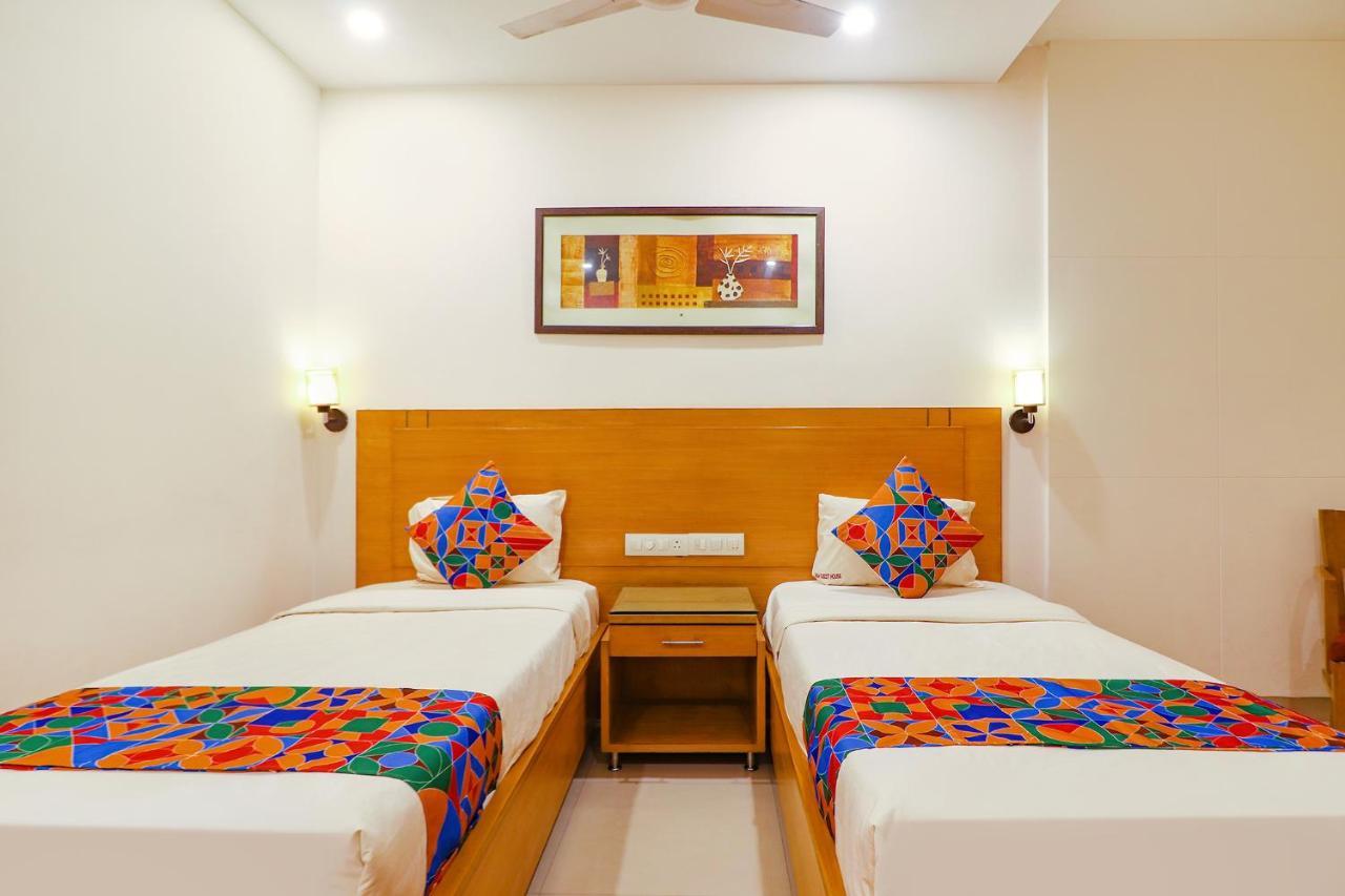 Fabhotel A&M - Nr Lv Prasad Institute, Banjara Hills 3*