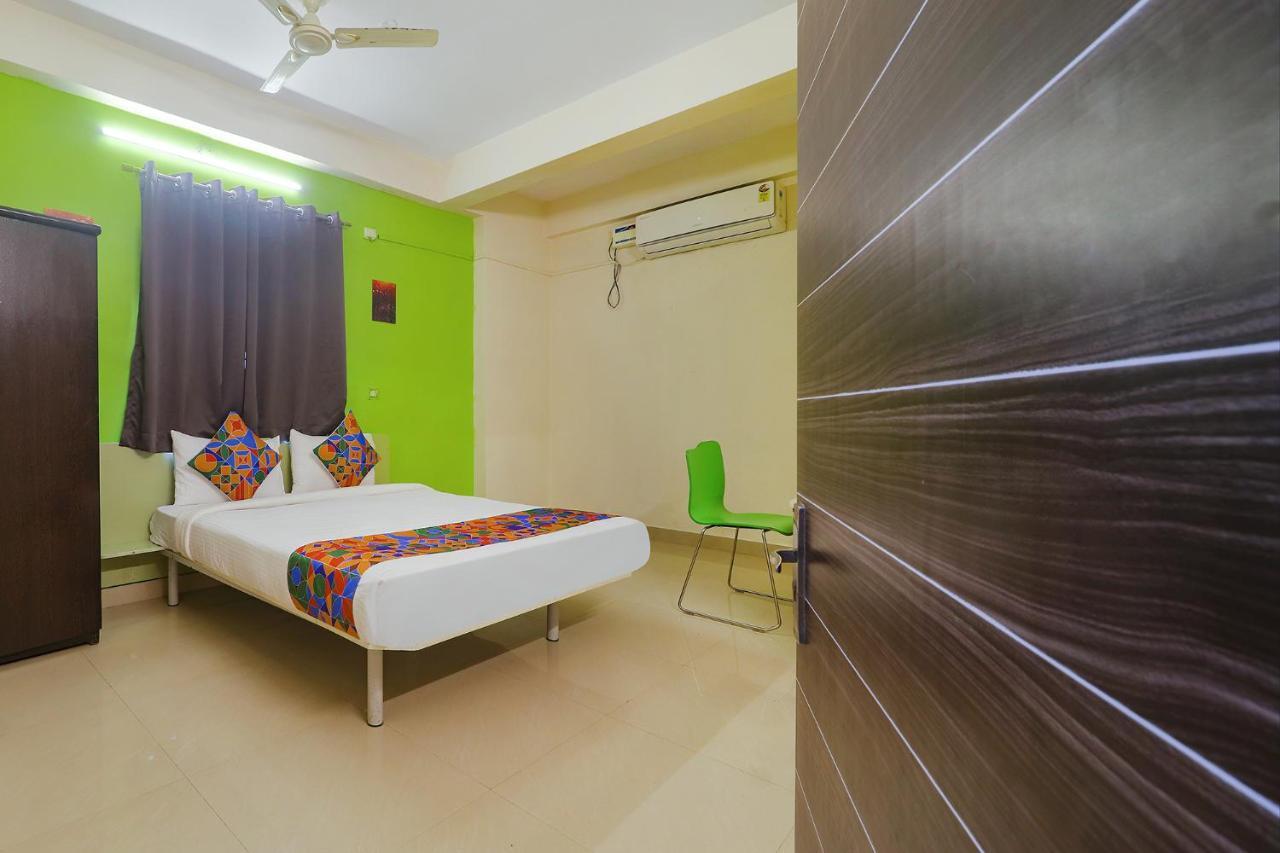Hotel Fabhotel Broholic - 200M From Care Hospitals - Hitech City Hyderabad