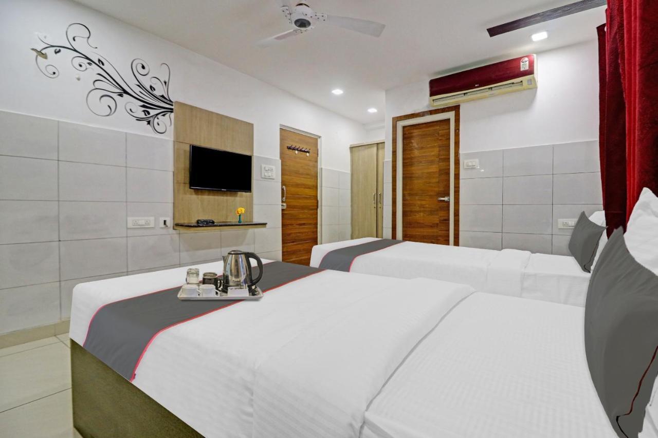 Capital O Royal Grand Hotel 3*
