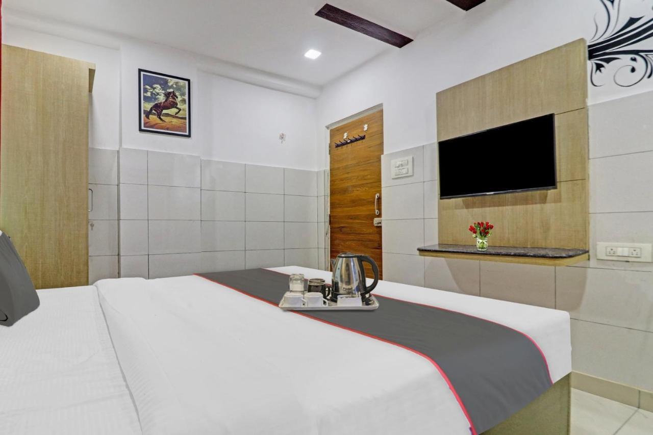 Capital O Royal Grand Hotel Hyderabad