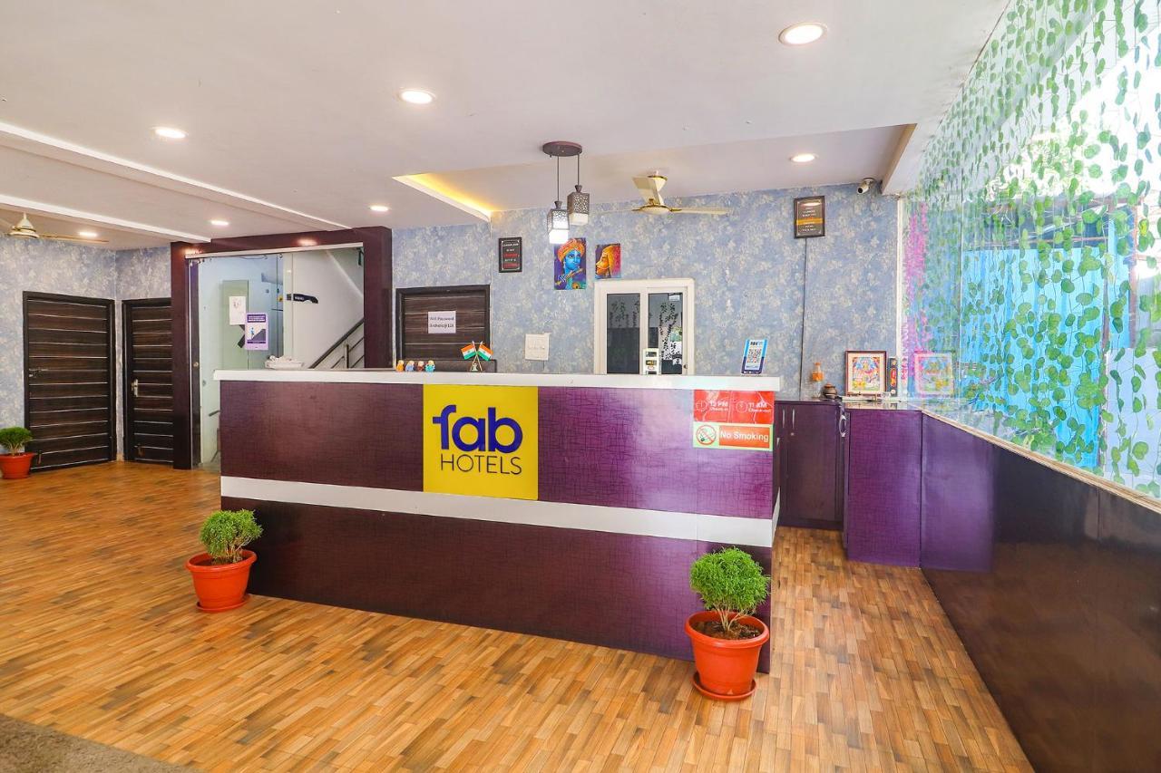 Fabhotel Broholic - 200M From Care Hospitals - Hitech City 3* Hyderabad