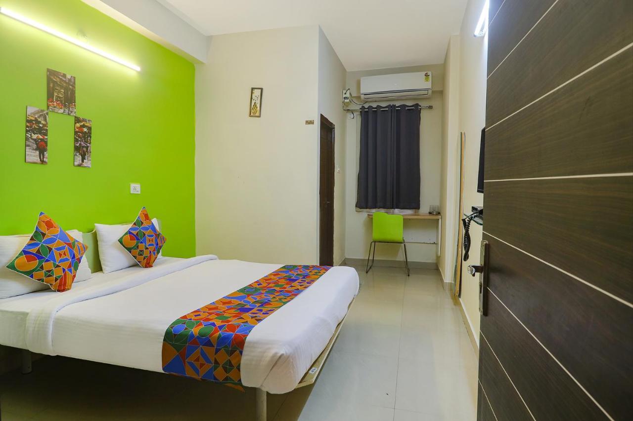 Fabhotel Broholic - 200M From Care Hospitals - Hitech City