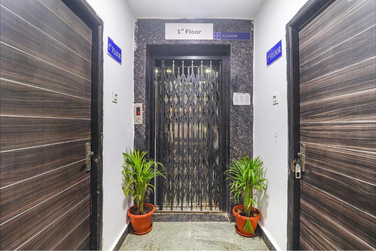 Fabhotel Broholic - 200M From Care Hospitals - Hitech City 3* Hyderabad