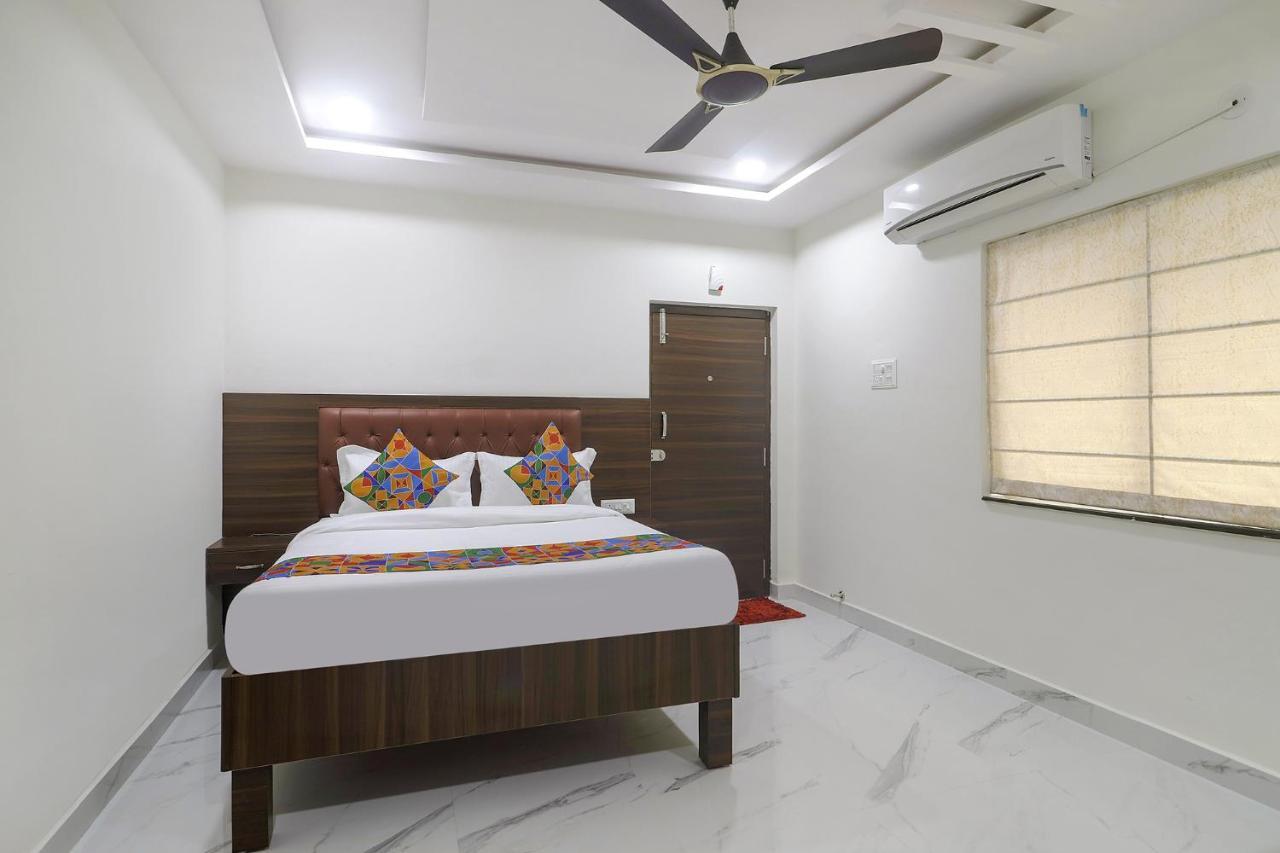 Fabhotel Unique Stays