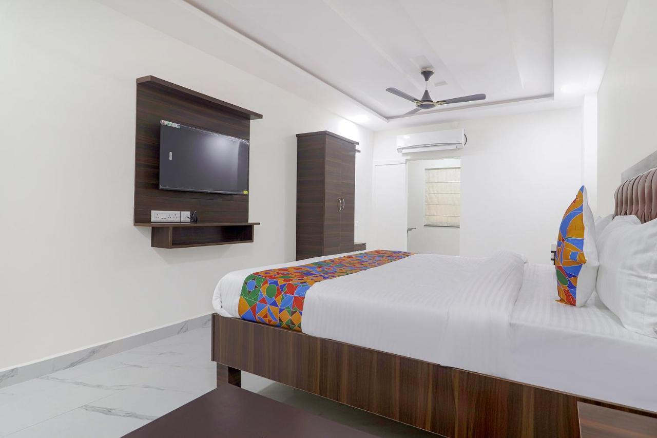 Fabhotel Unique Stays