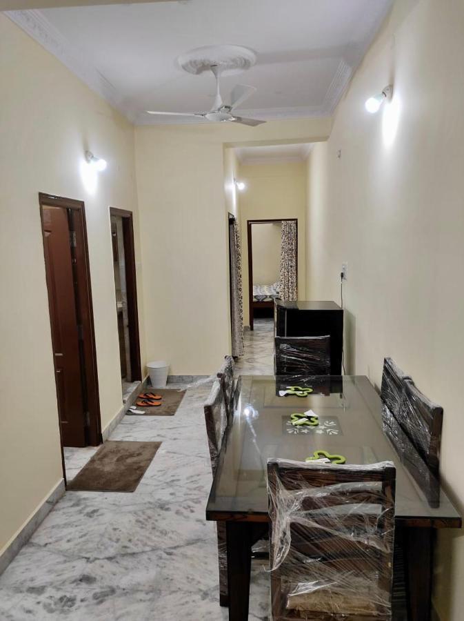 To Explore Food, History & Shopping Apartment *